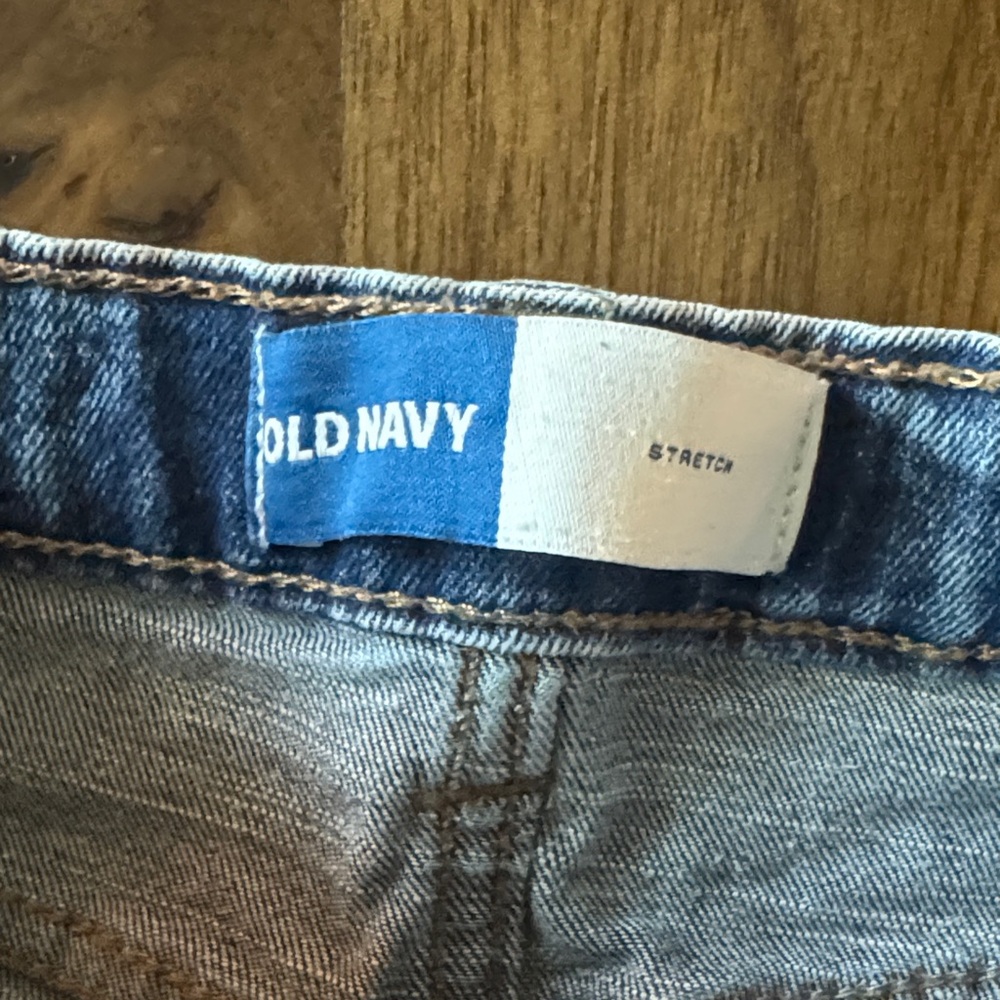 Old Navy Two-Pack Distressed Denim Shorts - Light Blue & Dark Blue - Picture 6 of 8